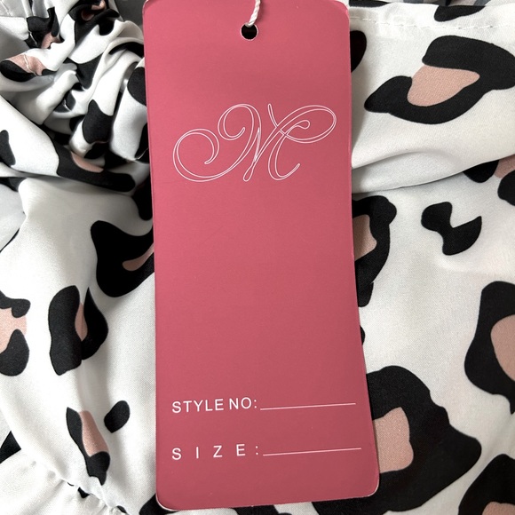 NWT. Boutique Leopard Print Sleeveless Blouse Size Medium - Picture 5 of 5